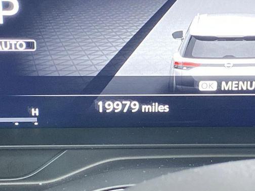 2024 Nissan Pathfinder Platinum 4WD