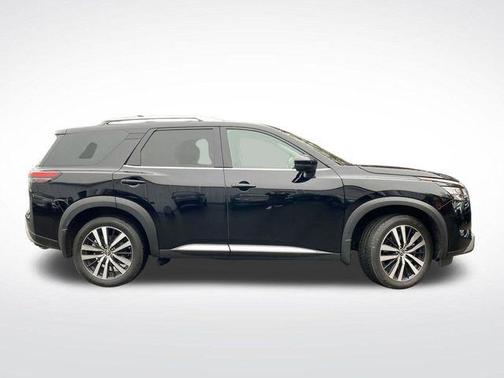 2024 Nissan Pathfinder Platinum 4WD