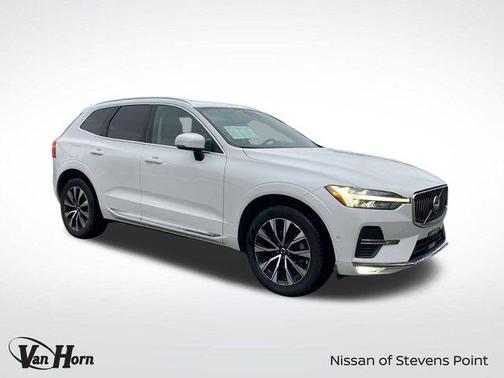 2023 Volvo XC60 B5 Plus Bright Theme