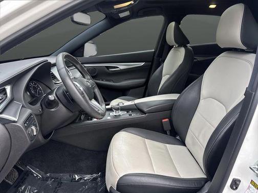 2023 INFINITI QX55 LUXE