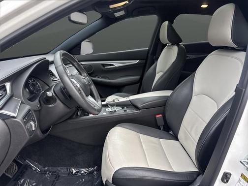 2023 INFINITI QX55 LUXE