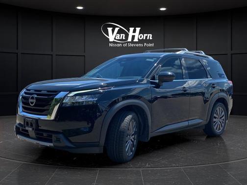 Super Black 2023 Nissan Pathfinder SL 4WD