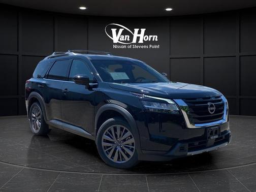 Super Black 2023 Nissan Pathfinder SL 4WD
