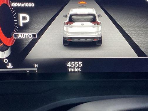 2025 Nissan Rogue SL