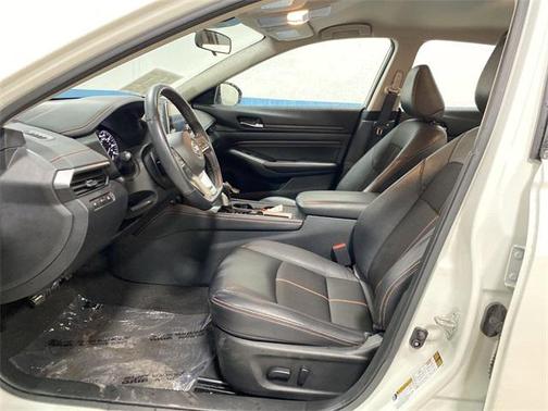 2022 Nissan Altima SR FWD