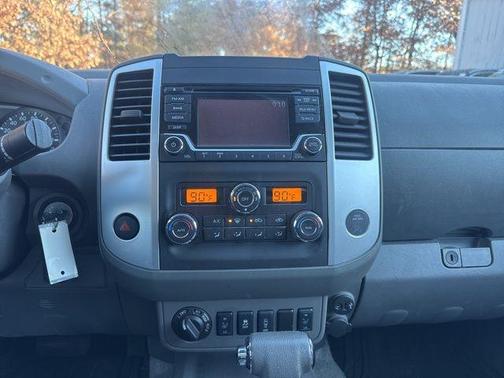 2017 Nissan Frontier SV