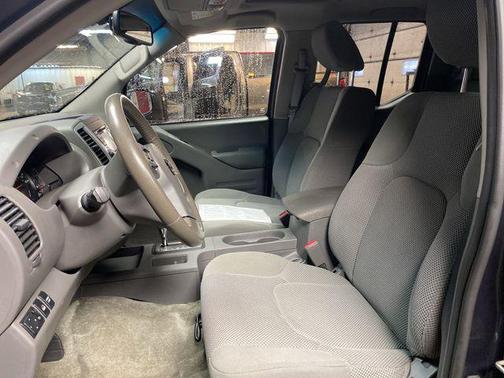 2017 Nissan Frontier SV