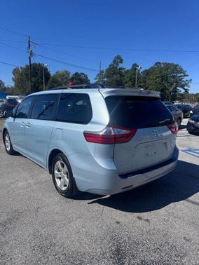 2015 Toyota Sienna LE