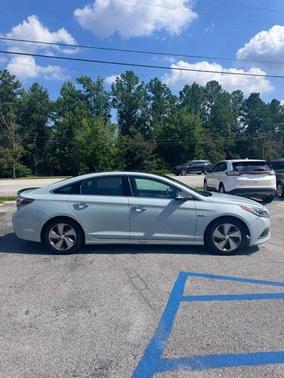 2016 Hyundai SONATA Hybrid Limited