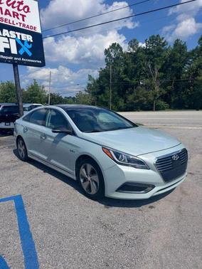 2016 Hyundai SONATA Hybrid Limited