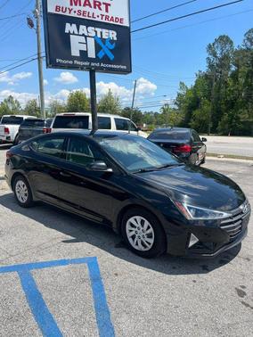 Black 2019 Hyundai ELANTRA SE