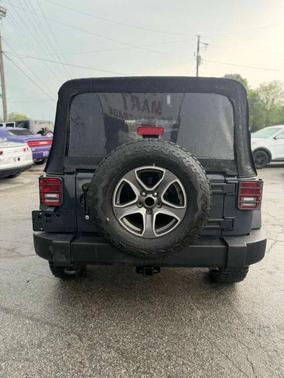 Gray 2016 Jeep Wrangler Unlimited Rubicon