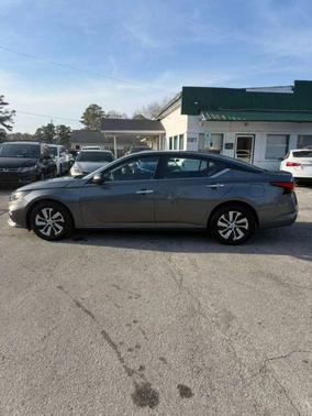 2022 Nissan Altima S FWD