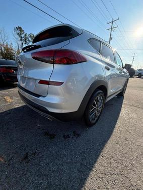 2019 Hyundai TUCSON SE