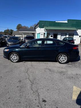 2014 Ford Fusion SE