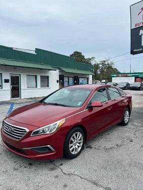Red 2016 Hyundai SONATA SE