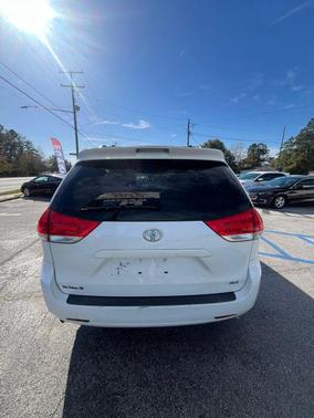 2013 Toyota Sienna XLE