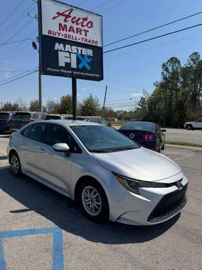 Silver 2022 Toyota Corolla Hybrid SE