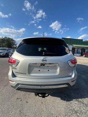 2016 Nissan Pathfinder S