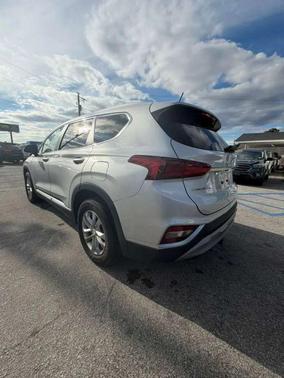 2019 Hyundai SANTA FE SE 2.4