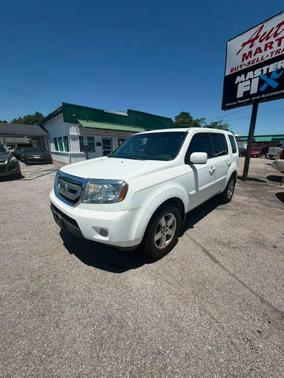White 2011 Honda Pilot EX