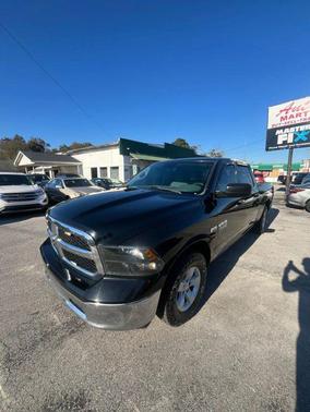2019 RAM 1500 SLT