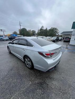 2016 Hyundai SONATA Hybrid Limited