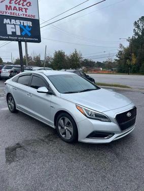2016 Hyundai SONATA Hybrid Limited