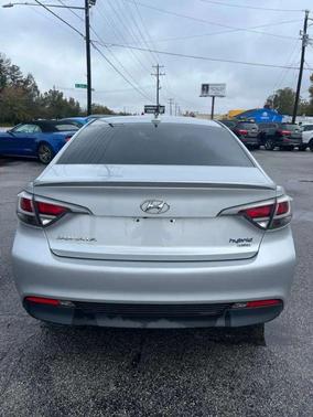 2016 Hyundai SONATA Hybrid Limited