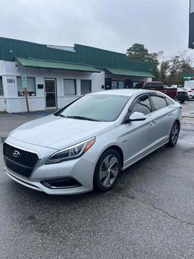2016 Hyundai SONATA Hybrid Limited