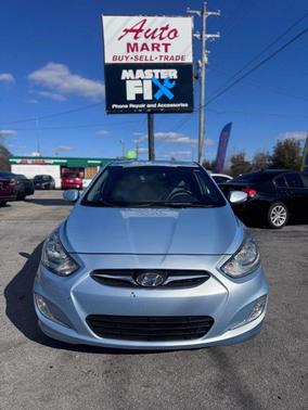 2013 Hyundai Accent SE