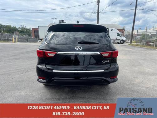 2017 INFINITI QX60 Base
