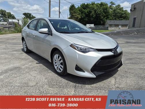 Classic Silver Metallic 2019 Toyota Corolla LE