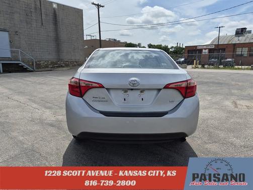 Classic Silver Metallic 2019 Toyota Corolla LE