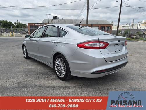 Ingot Silver 2016 Ford Fusion SE