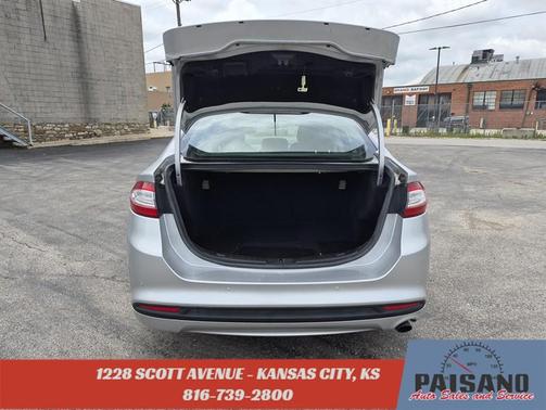 Ingot Silver 2016 Ford Fusion SE