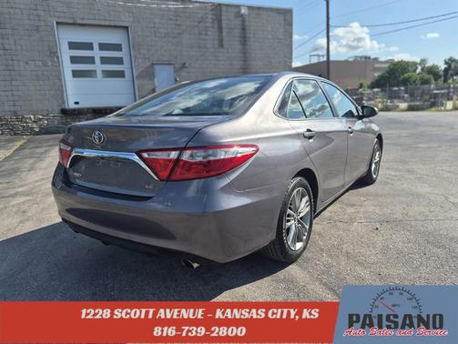 Gray 2016 Toyota Camry SE