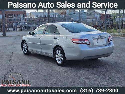 2011 Toyota Camry LE