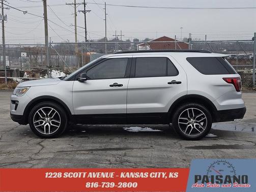2018 Ford Explorer Sport