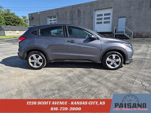 Modern Steel Metallic 2018 Honda HR-V LX