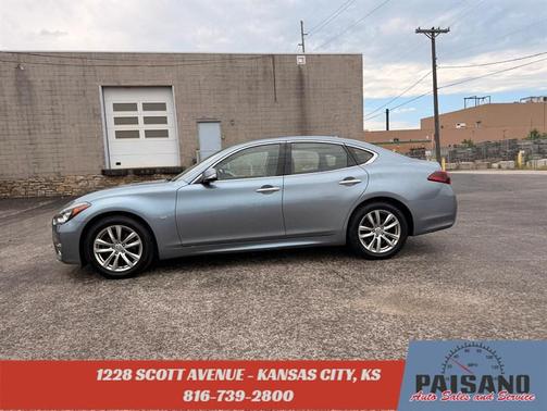 Hagane Blue 2018 INFINITI Q70 3.7 LUXE
