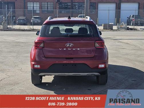 2021 Hyundai VENUE SEL