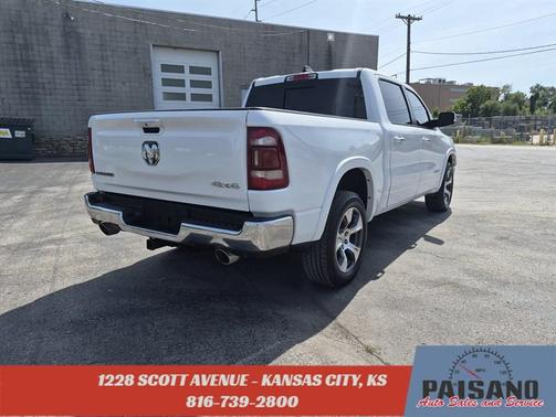 Ivory White Tri-Coat Pearlcoat 2022 RAM 1500 Laramie