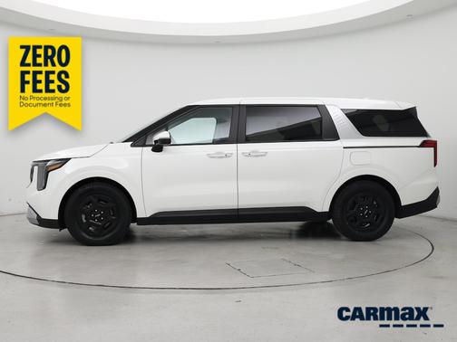 White 2025 Kia Carnival LXS