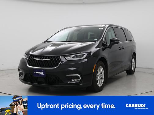 Black 2023 Chrysler Pacifica Touring L