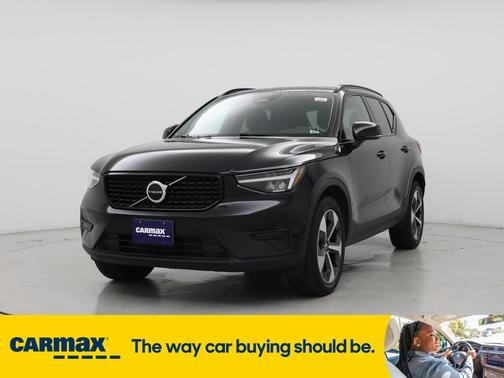 2024 Volvo XC40 B5 Core Bright Theme
