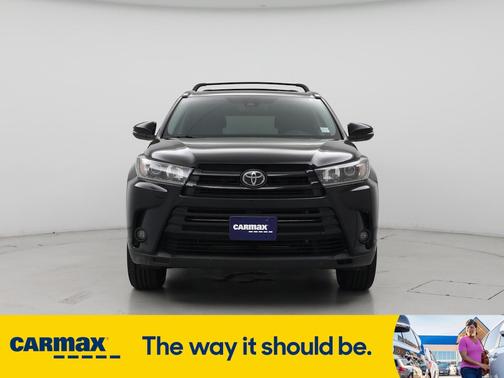 2019 Toyota Highlander SE