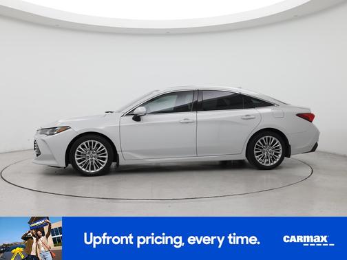 White 2022 Toyota Avalon Limited