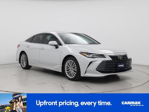 White 2022 Toyota Avalon Limited
