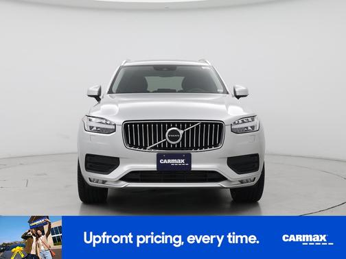 2021 Volvo XC90 T6 Momentum